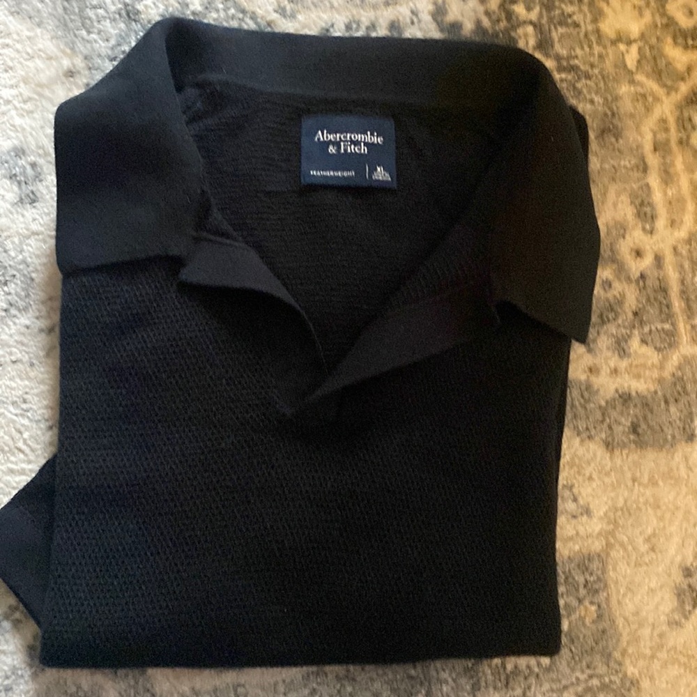 Abercrombie & Fitch mens black shirt